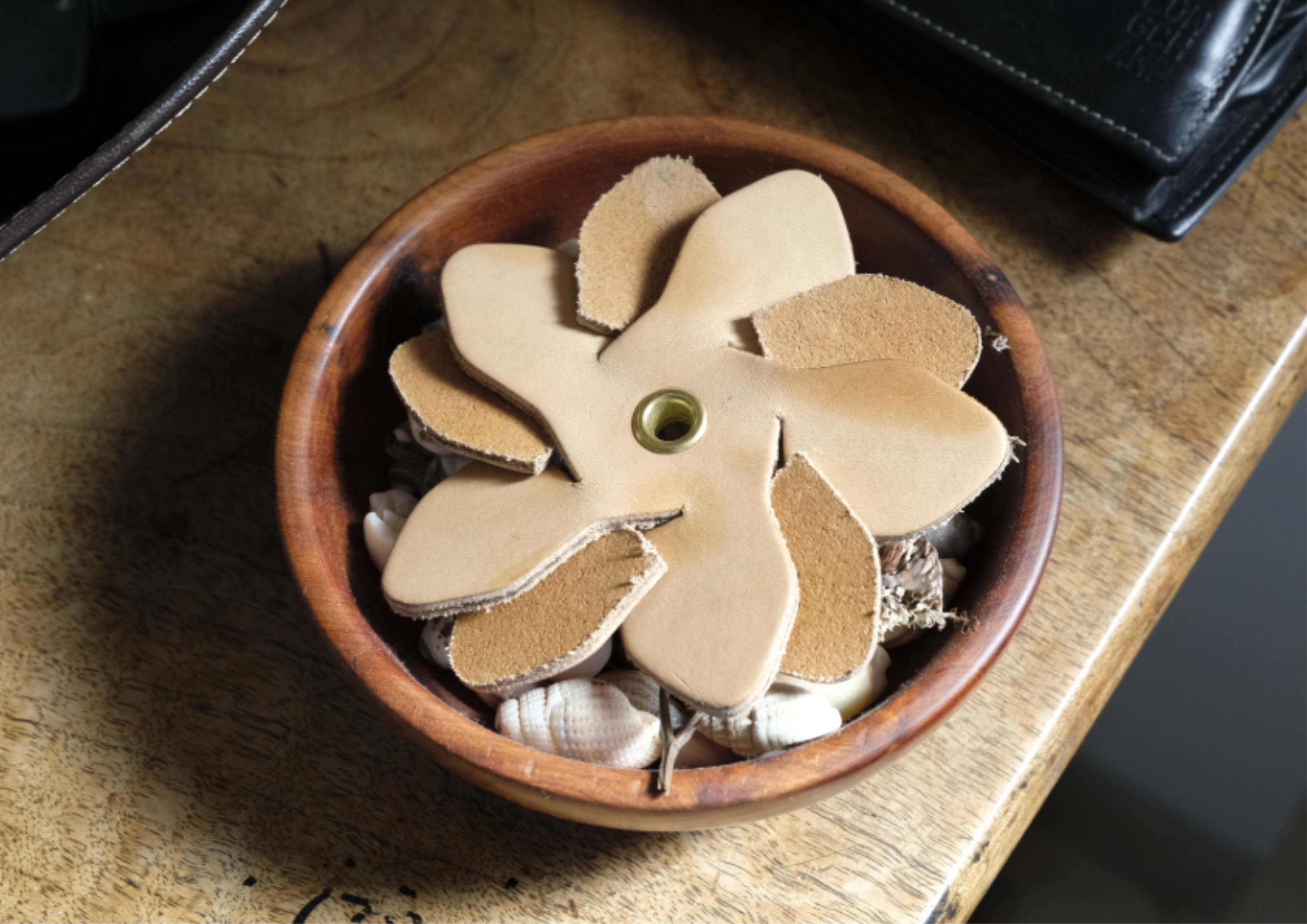 Florya leather diffuser on dresser